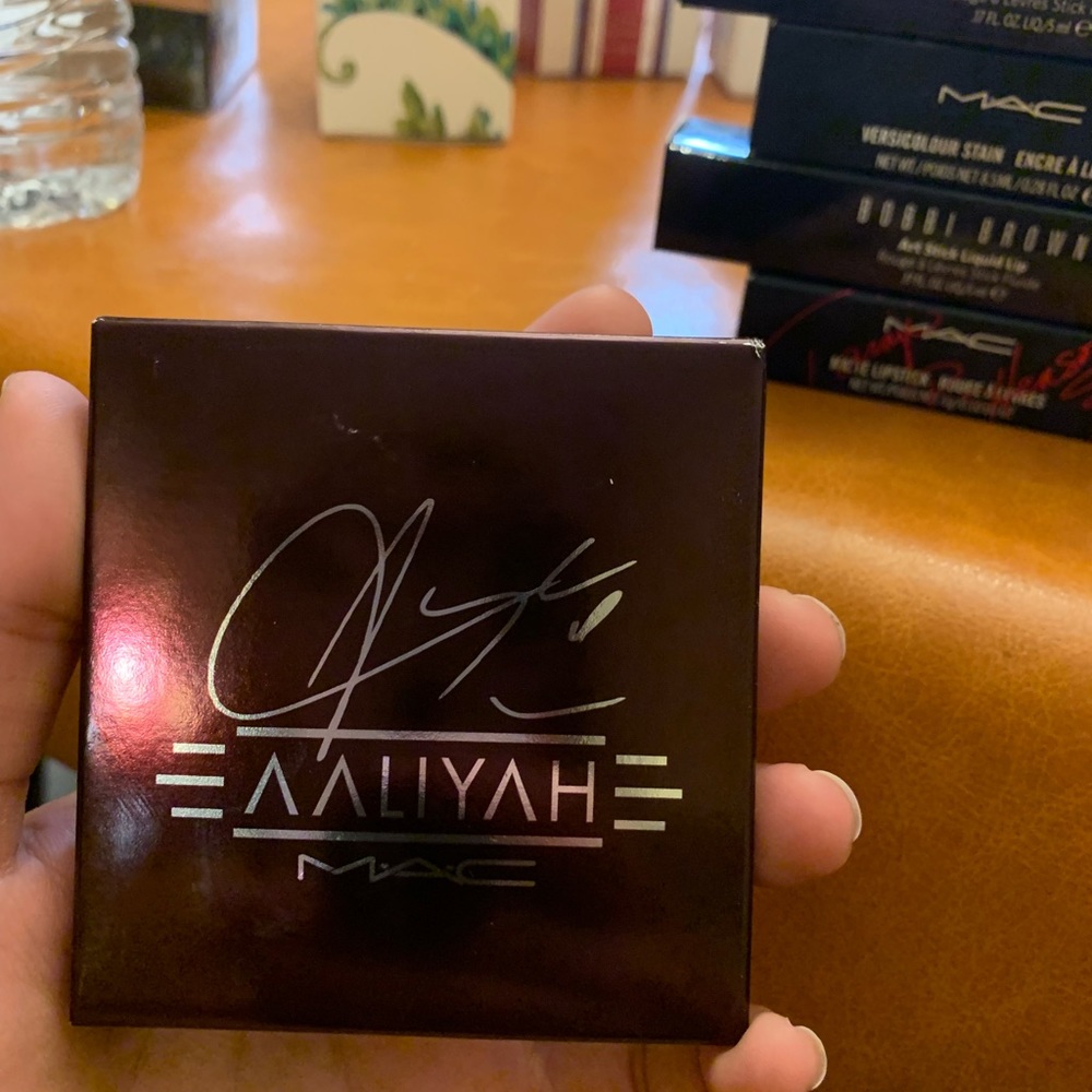 Eyeshadow